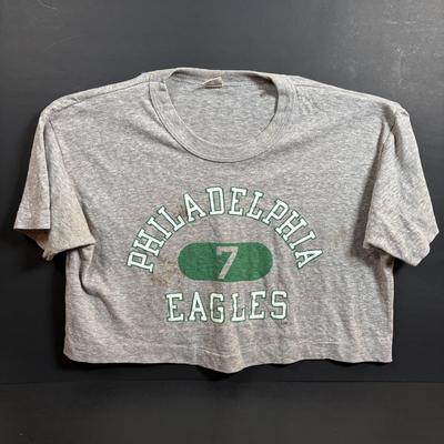 LOT 104: Philadelphia Eagles Memorabilia: Trading Cards, Team Photo, Glasses, 1977 Discover Magazine, Ticket Stub, Autograph's &...