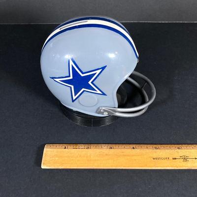 LOT 110: Vintage Dallas Cowboys / Roger Staubach Sports Memorabilia -