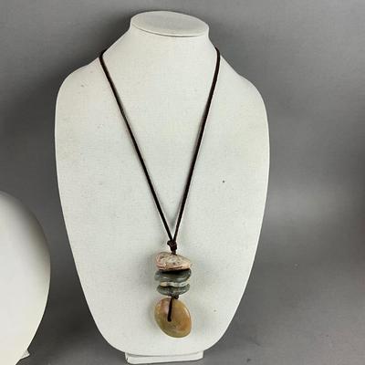 S843 Natural Stone, Jade Necklace and Malachite Bracelets