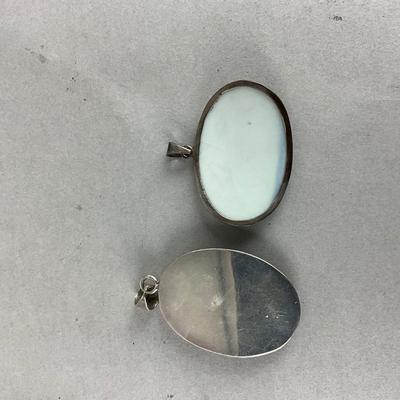 S844 Oval Brecciated Jasper, Chinese Porcelain, Nautilis Shell Necklace Slides