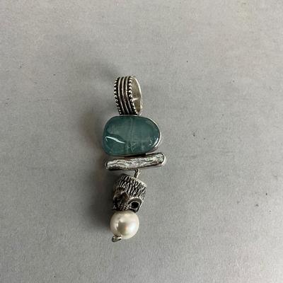 S846 Sterling Silver Rebecca Collins Mother of Pearl and Aquamarine Pendant