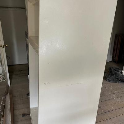 Sale Photo Thumbnail #122: Frigidaire refrigerator that has a freezer compartment and large capacity main compartment.  There is no ice maker but there is space to add one.