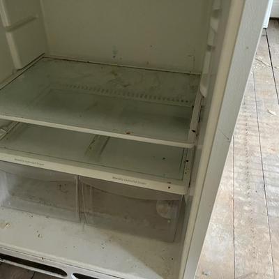 Sale Photo Thumbnail #126: Frigidaire refrigerator that has a freezer compartment and large capacity main compartment.  There is no ice maker but there is space to add one.