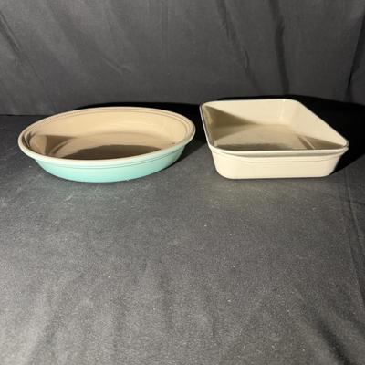 Le Creuset Stoneware Pie Dish & Enameled Cast Iron Baking Dish (LR-MG)