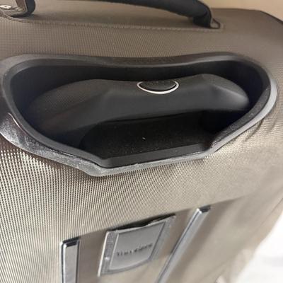 Travel Pro, Delsey & Travelers Choice Luggage (LR-MG)