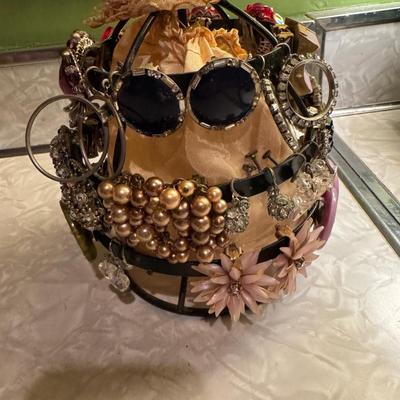 Vintage Earring Lady and Earrings