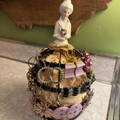 Vintage Earring Lady and Earrings