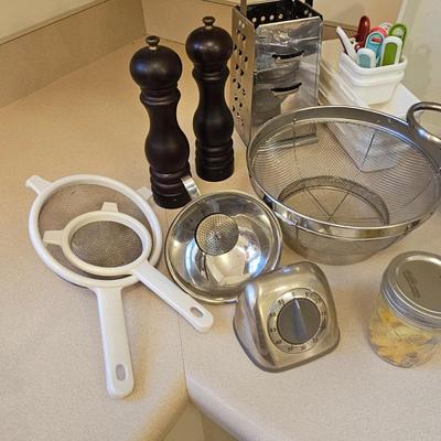 Assorted Stainless Kitchen Utensils & More (K-JS)