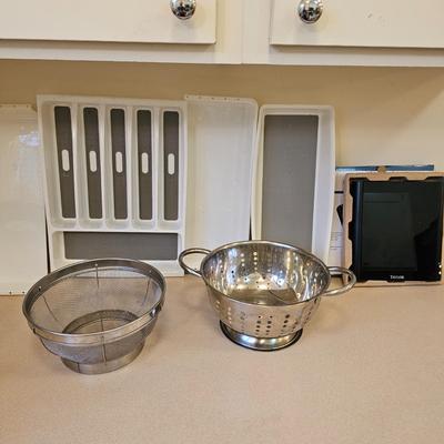 Assorted Stainless Kitchen Utensils & More (K-JS)