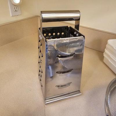 Assorted Stainless Kitchen Utensils & More (K-JS)