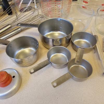 Pyrex, Braun, Foley & More Measuring & Cooking Items (K-JS)