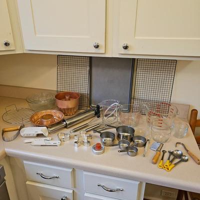 Pyrex, Braun, Foley & More Measuring & Cooking Items (K-JS)