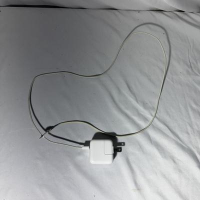 iPad with Ottocast Car Play Adapter (LR-MG)