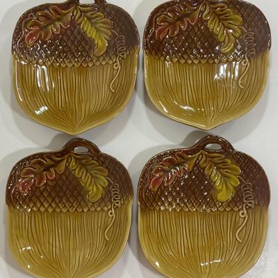 Set of 4 Brown Ceramic Acorn Shaped 7.25" X 6.25” Candy / Nut Dishes. Leaves