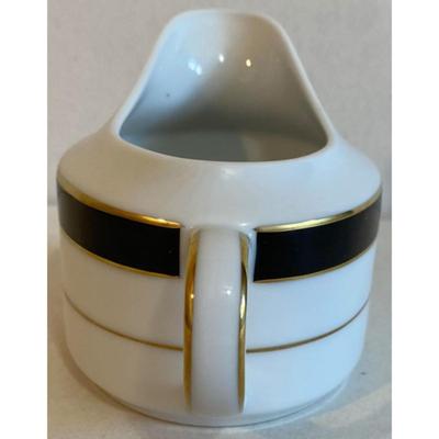 Muirfield Royal Ebony Creamer. Pattern # 8941. Made in Sri Lanka.