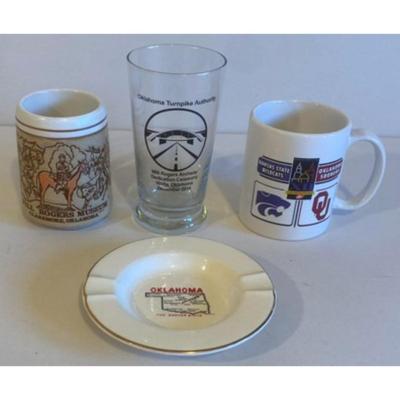 Oklahoma Collectibles Sooner State Ashtray / Turnpike Glass / Will Rogers Museum