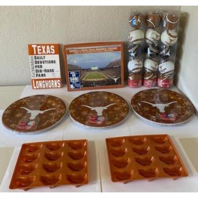Texas Longhorns Lot: Royal Stadium Puzzle, Plates, Christmas Ornaments, Book