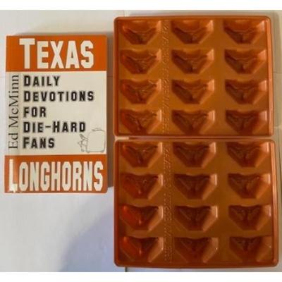 Texas Longhorns Lot: Royal Stadium Puzzle, Plates, Christmas Ornaments, Book