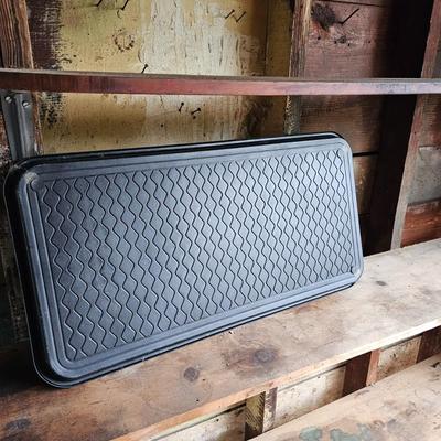 North Face Snowsquall Men's 9.5 Boots & Boot Tray (G-JS)