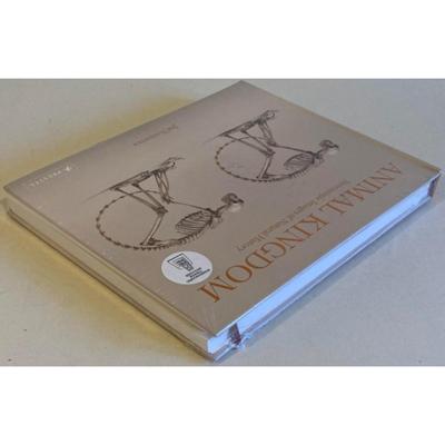 Animal Kingdom: Stereoscopic Images Of Natural History By Jim Naughten Hardcover