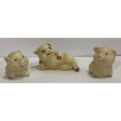 Vintage Wood Wooden Pig Pull Toy & Three Ceramic Happy Little Pigs Figurines