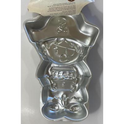 Wilton Cake Pans: Li'l Pirate / Power Rangers (Jason) / Hockey Player