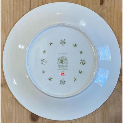 2 American Royalty Spring Gardens Very Fine Porcelain Japan Dinner Plates 1003