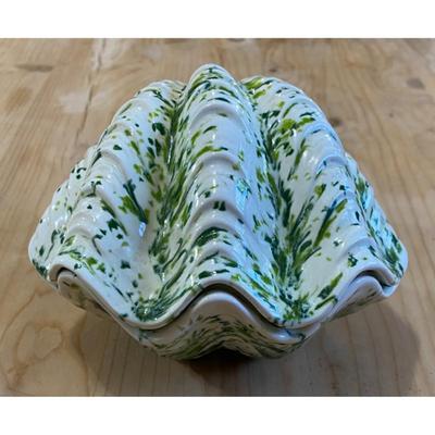 Green & White Ceramic Clam Shell Trinket / Candy / Soap / Nuts Dish Ocean Sea