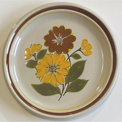 4 DeVille Capri 300 Collection Stoneware Dinner Plates Made In Japan Floral - A