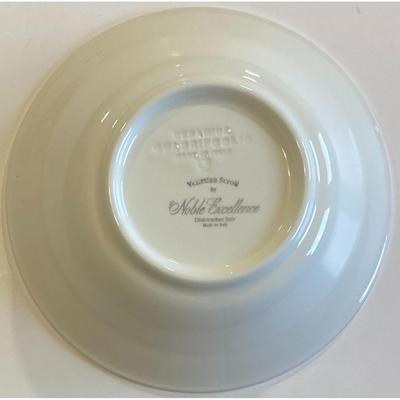 Noble Excellence Venetian Scroll Large Ceramic Serving Bowl Made In Italy - B