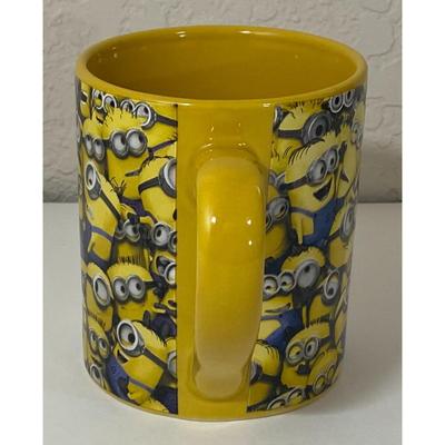 Minions 14 oz. Ceramic Mug Silver Buffalo Despicable Me Cluttered
