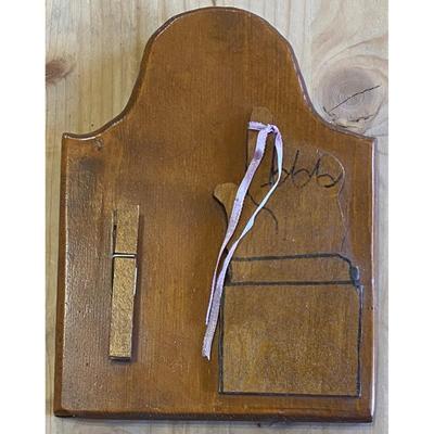 Wood Clothespin Reminder Folk Art Plaque Wall Decor Americana Kitschy Organizer