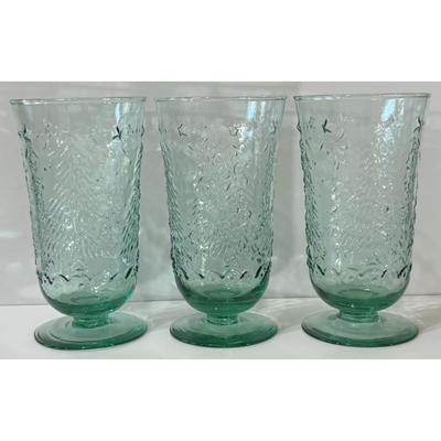 3 Studio Nova Holiday Cheer Green Christmas Tree Goblets Glasses Holidays