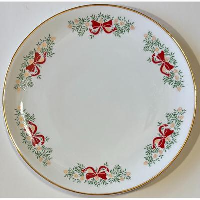 4 Vintage Tudor Rose Bone China Festive Season Salad Plates England Christmas