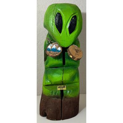 Vintage Hand Made Carved Painted Wood Bears R Us Alien Ruidoso New Mexico UFO