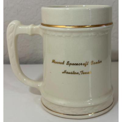 Vintage NASA Apollo Mug Gold Trim Attleboro Massachusetts Made In USA Patriotic