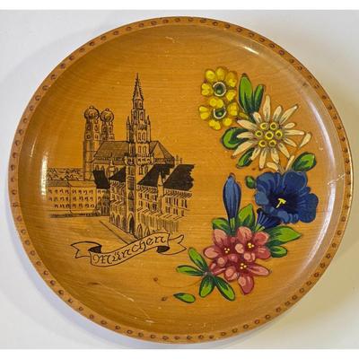 Vintage Munchen Germany Wood Plate Souvenir Floral Church Cathedral Munich