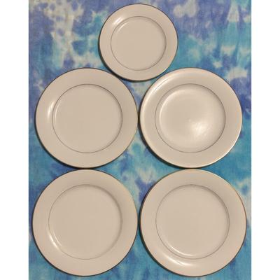 4 Vintage Noritake Dawn 5930 China White Dinner Plates & Salad Plate Gold Trim