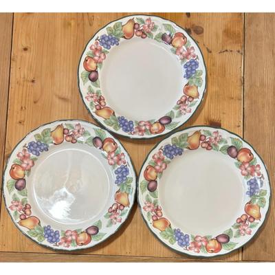 3 Epoch Collection Market Day E801 Dinner Plates Fruit Grapes Pears Floral