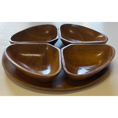 Vintage Mid Century Modern 4 Connecting Wooden Bowls and Round Tray Set MCM