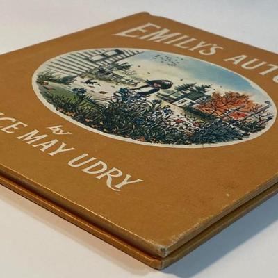 Vintage Emily's Autumn By Janice May Udry 1976 hardcover