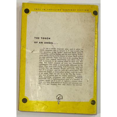 Vintage Woman Hunter By Laura Hale 1952 softcover Falcon Books Lorenz Heller