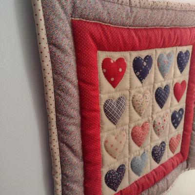 Pair of Hand Cut and Sewn Quilted Wall Decor with Heart Theme Design