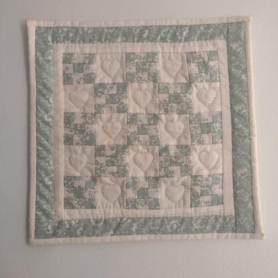 Pair of Hand Cut and Sewn Quilted Wall Decor with Heart Theme Design