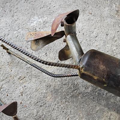 Two Metal Dog Yard Art Sculptures (G-JS)