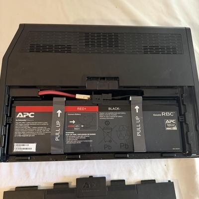 APC Back-UPS 1500 (LR-MG)