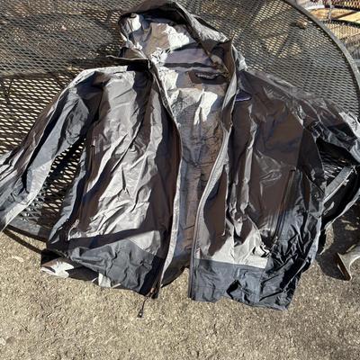 Coleman, Rubbermaid & Other Camping Gear (G-JS)