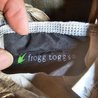 Coleman, Rubbermaid & Other Camping Gear (G-JS)