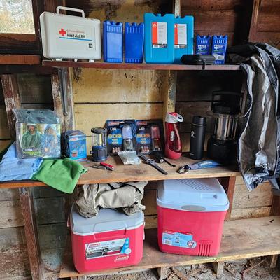 Coleman, Rubbermaid & Other Camping Gear (G-JS)