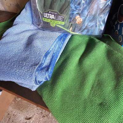 Coleman, Rubbermaid & Other Camping Gear (G-JS)